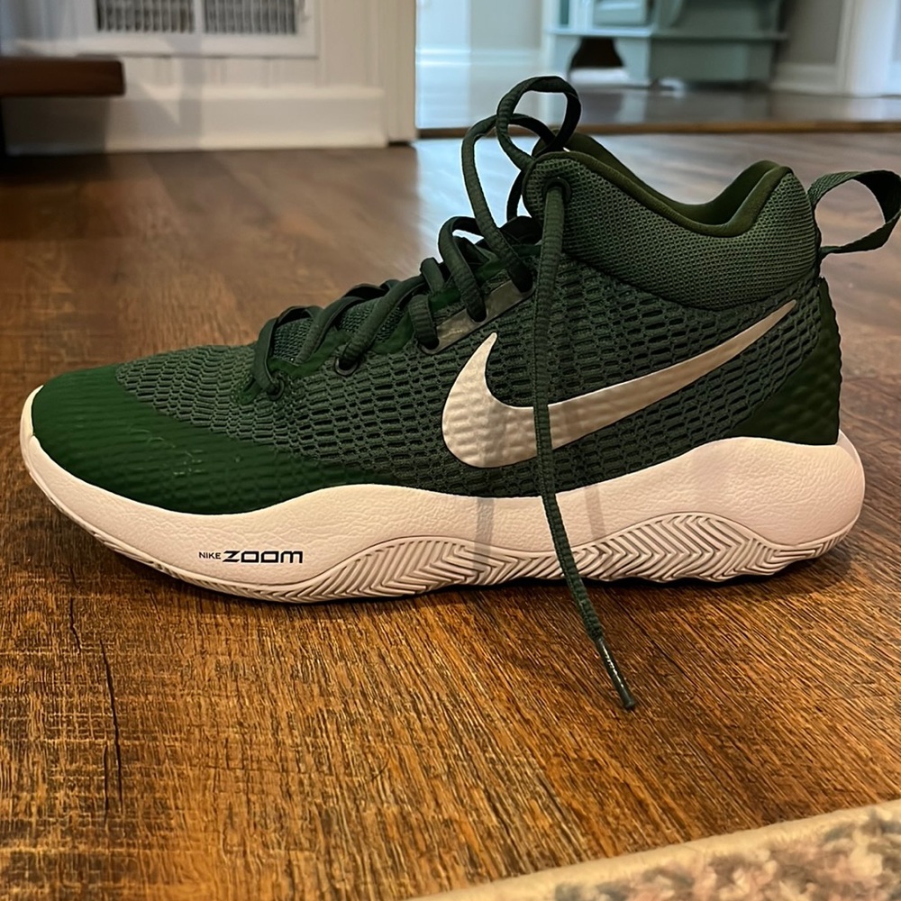nike zoom basketball shoes